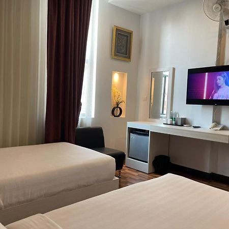 De Hotel Phnom Penh Zewnętrze zdjęcie